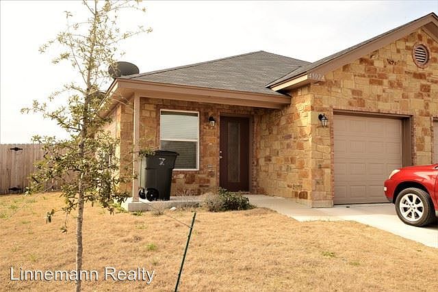 1st image of 4502A Skyflower Ln
