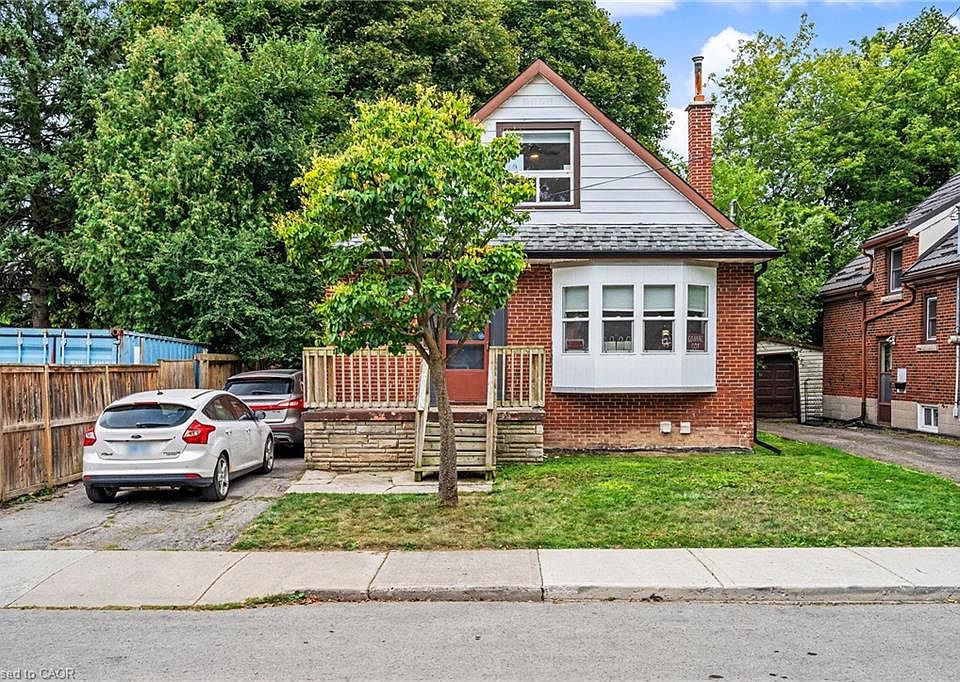 1st image of 15 Mapes Ave