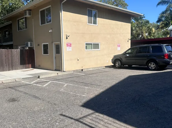 425 University Ave APT 2, Davis, CA 95616