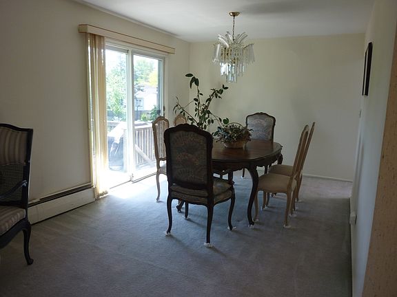 4th image of 353 Warren Dr