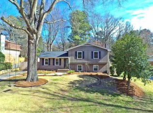 1203 Ivy Ln, Cary, NC 27511