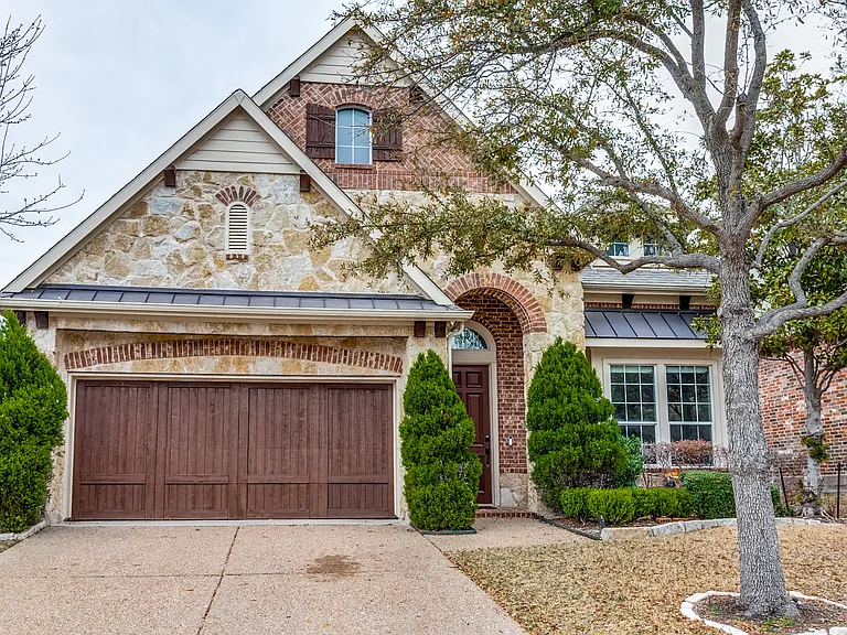 10829 Dixon Branch Dr — Photo 16
