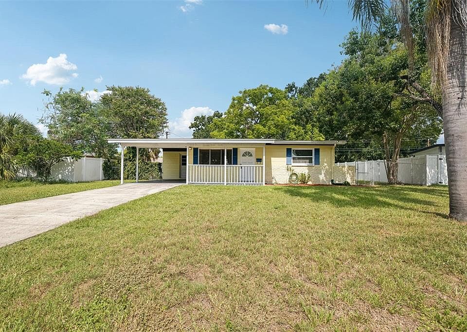 1st image of 5502 PINE CIRCLE NE