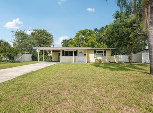 5502 Pine Cir NE, Saint Petersburg, FL 33703