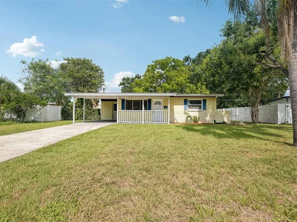 5502 Pine Cir NE, Saint Petersburg, FL 33703