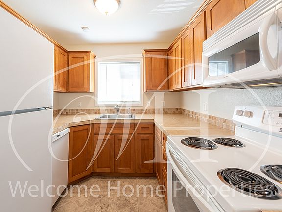 4th image of 1165 School Ave #0