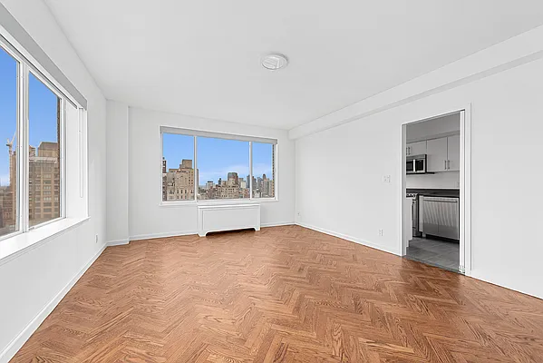 Rented by Corcoran | media 182