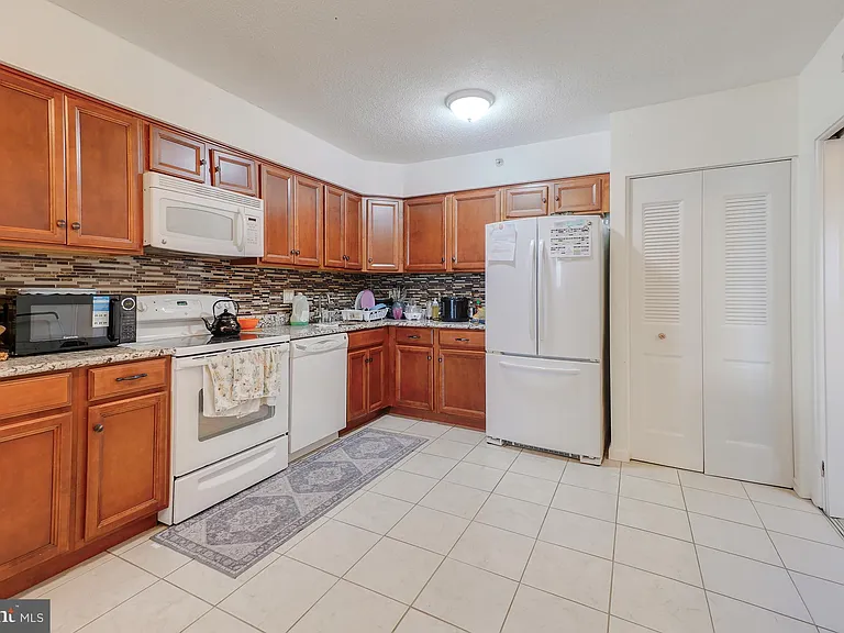 3713 George Mason Dr #414W — Photo 13