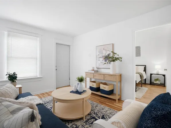 1521 Herder St, Saint Louis, MO 63107