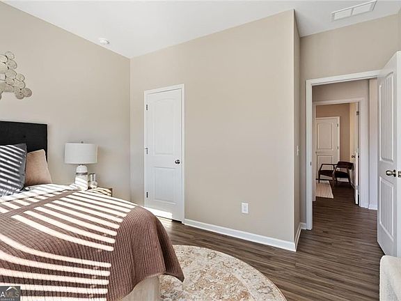 5th image of 120 Saddle Ridge Trl