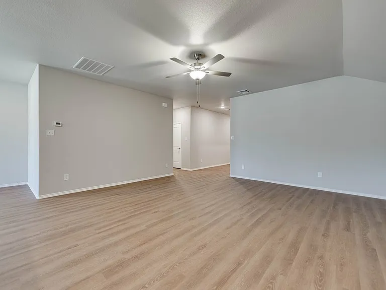 8209 E County Road 111 — Photo 5