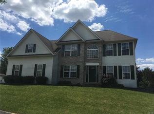 1300 Wagon Wheel Dr, Easton, PA 18040