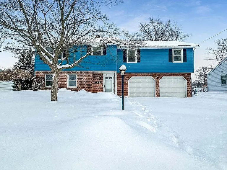 167 Joliette Ave — Photo 1
