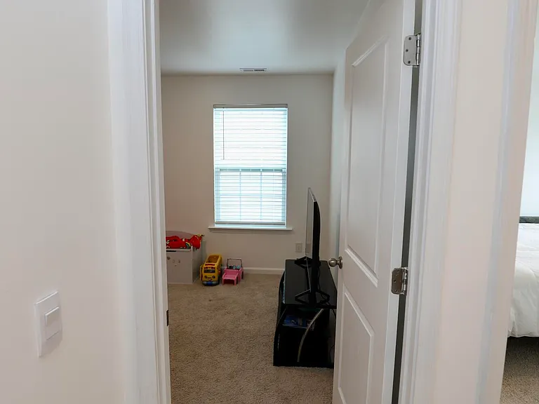 2037 Elmridge Rd — Photo 74