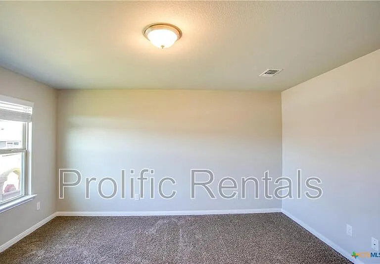 805 Stockdale Rd — Photo 15