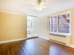 4225 80th St, Elmhurst, NY 11373