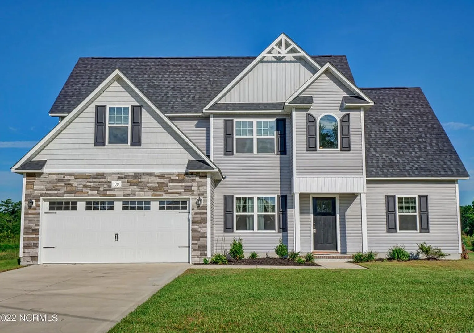 109 Easton Dr., Richlands, NC 28574 — Photo 1