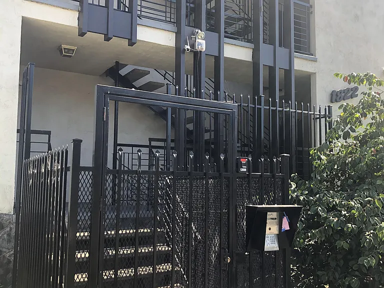 1822 Francisco St #6 — Photo 12