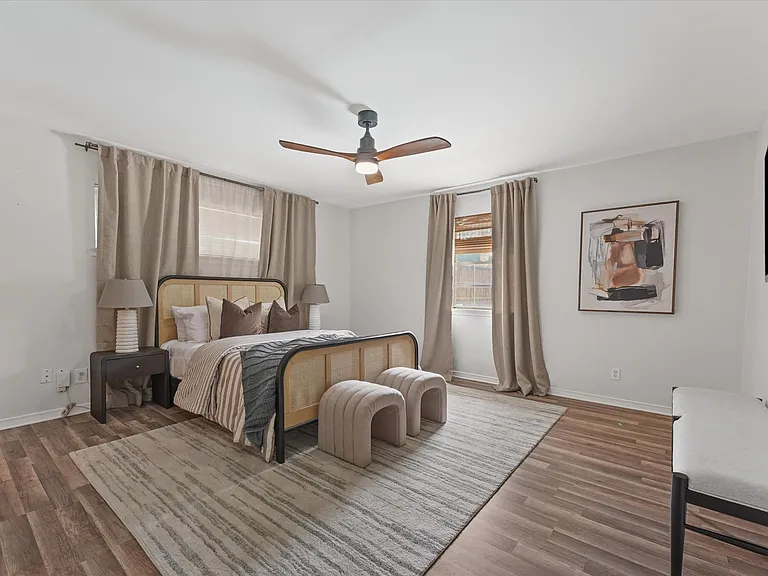 1426 Lexington Dr — Photo 10