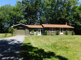 127 Sankey Ln, Slippery Rock, PA 16057