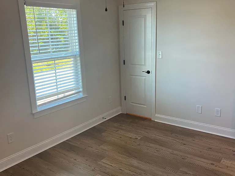 116 Charlton Ct — Photo 14