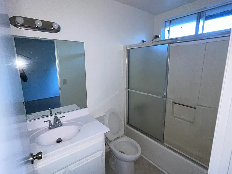 11707 Otsego St #G — Photo 6
