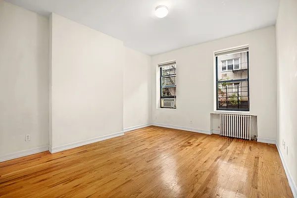 Rented by Cooper & Cooper Real Estate | media 1