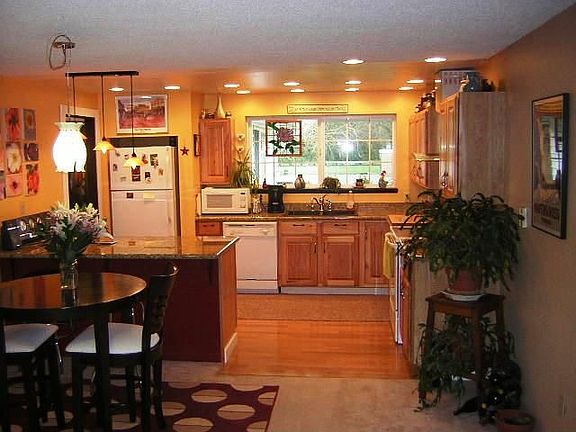 Family Room to Kitchen