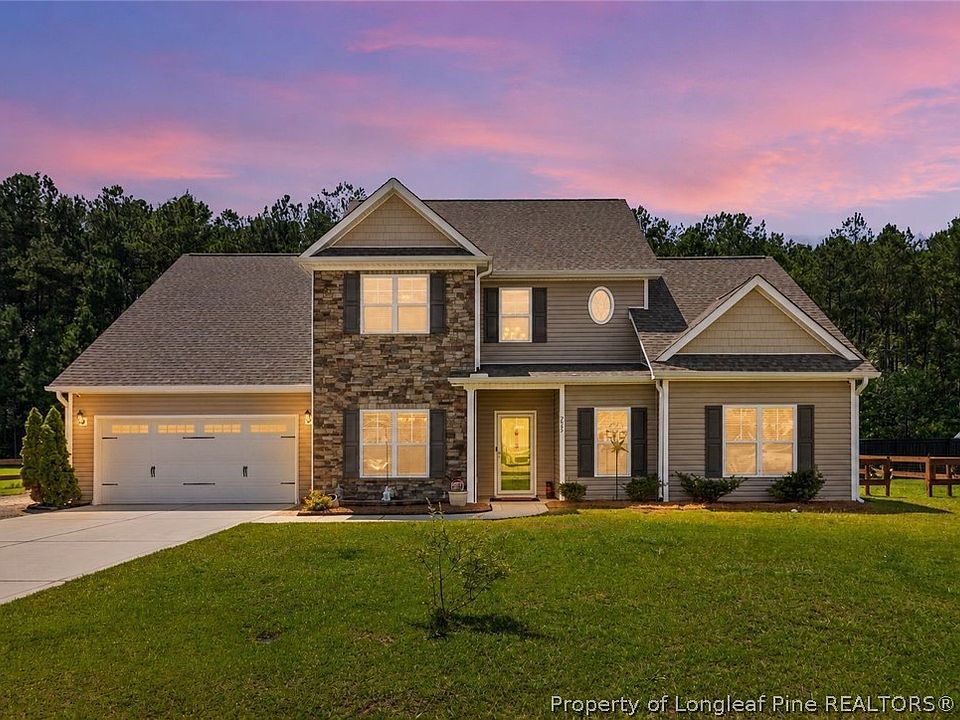 1st image of 205 Windwood Dr