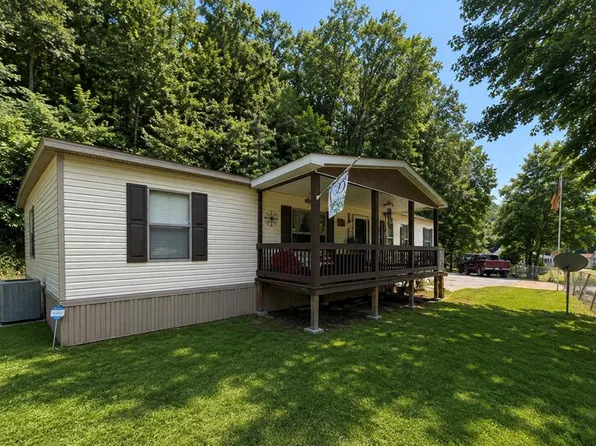 1439 Beech Creek Rd, Meador, WV 25678
