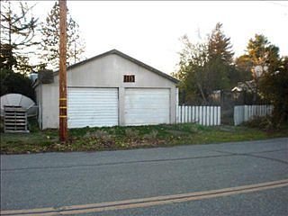 2nd image of 1080 3rd St