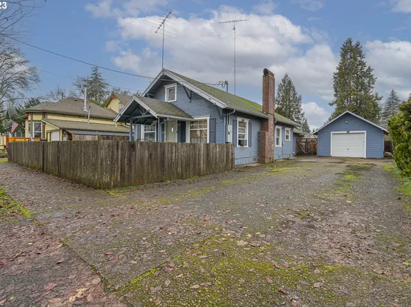 1171 SW Levens St, Dallas, OR 97338