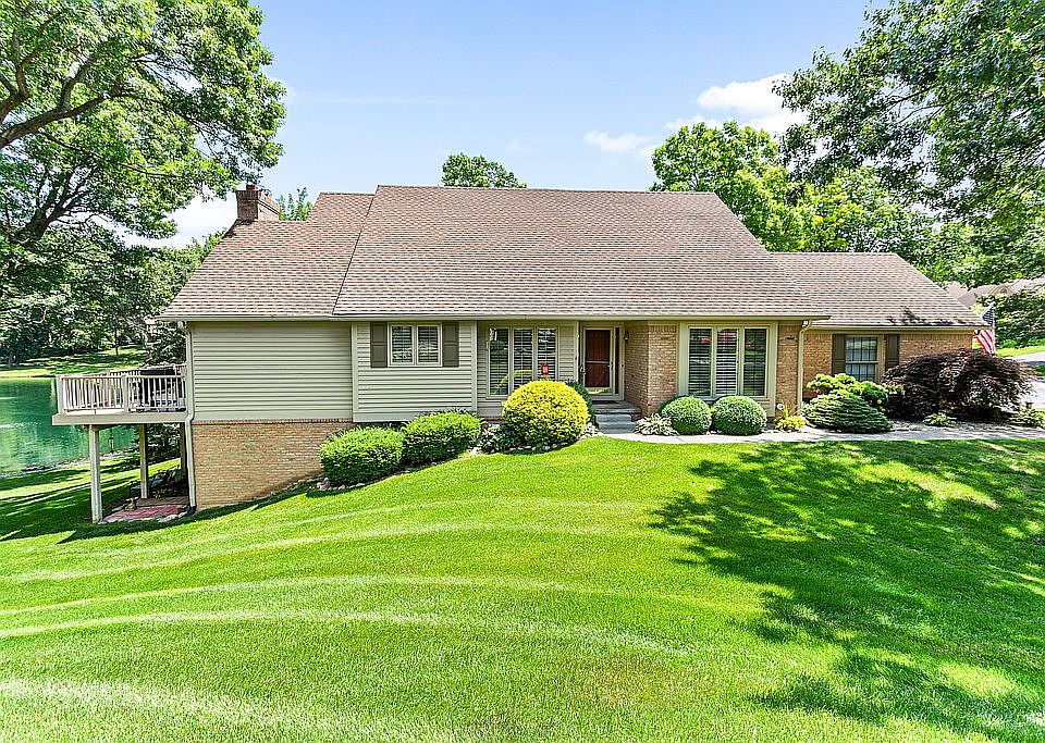1st image of 4549 Golf View Dr