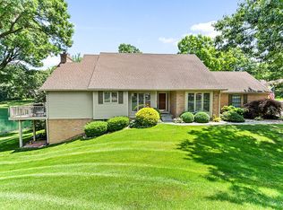 4549 Golf View Dr, Brighton, MI 48116