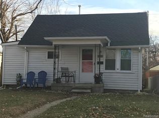 1032 E Bernhard Ave, Hazel Park, MI