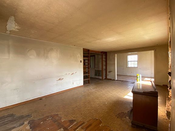 4th image of 119 Chessmond Ferry Rd