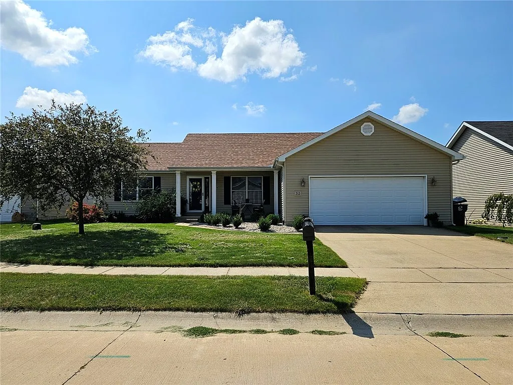 313 Kings Mantle Ct photo 1