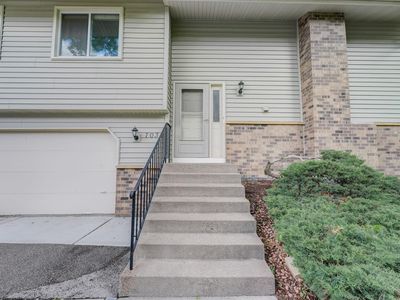7034 Pima Ln, Chanhassen, MN, 55317