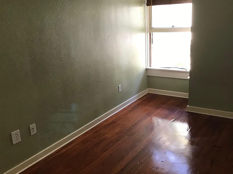 2401 E St #F — Photo 3