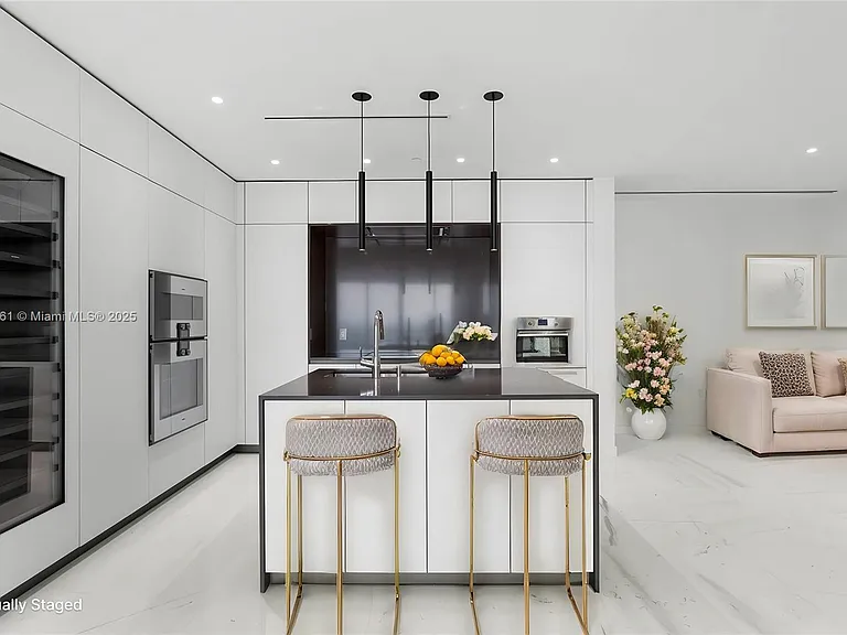 300 Biscayne Blvd #1403 — Photo 20