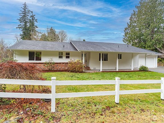 2nd image of 34685 Bridge View Drive NE