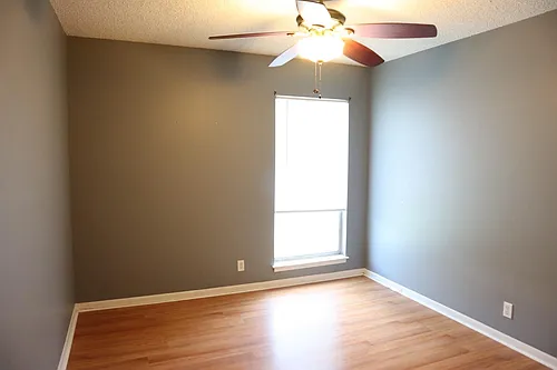515 Basswood Ave #A-14 Photo 1 515 Basswood Ave #A-14 Photo 1