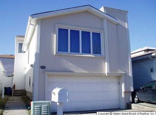 391 Green Valley Rd, Staten Island, NY 10312