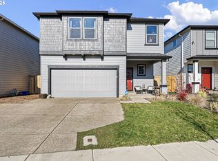 2984 V St, Springfield, OR 97477