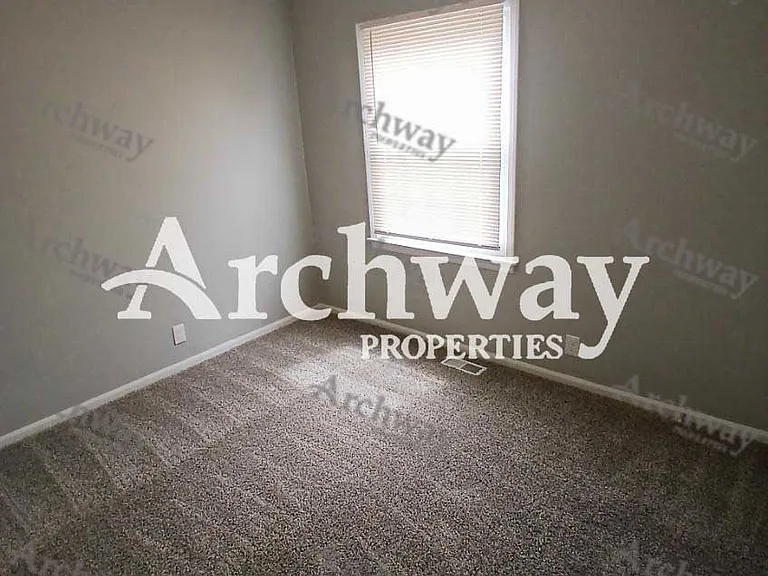 1267 N Petzold Dr #B — Photo 6