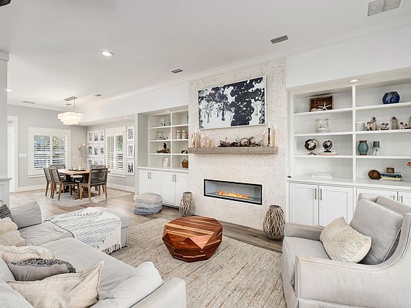 4th image of 192 Lake Pointe Dr