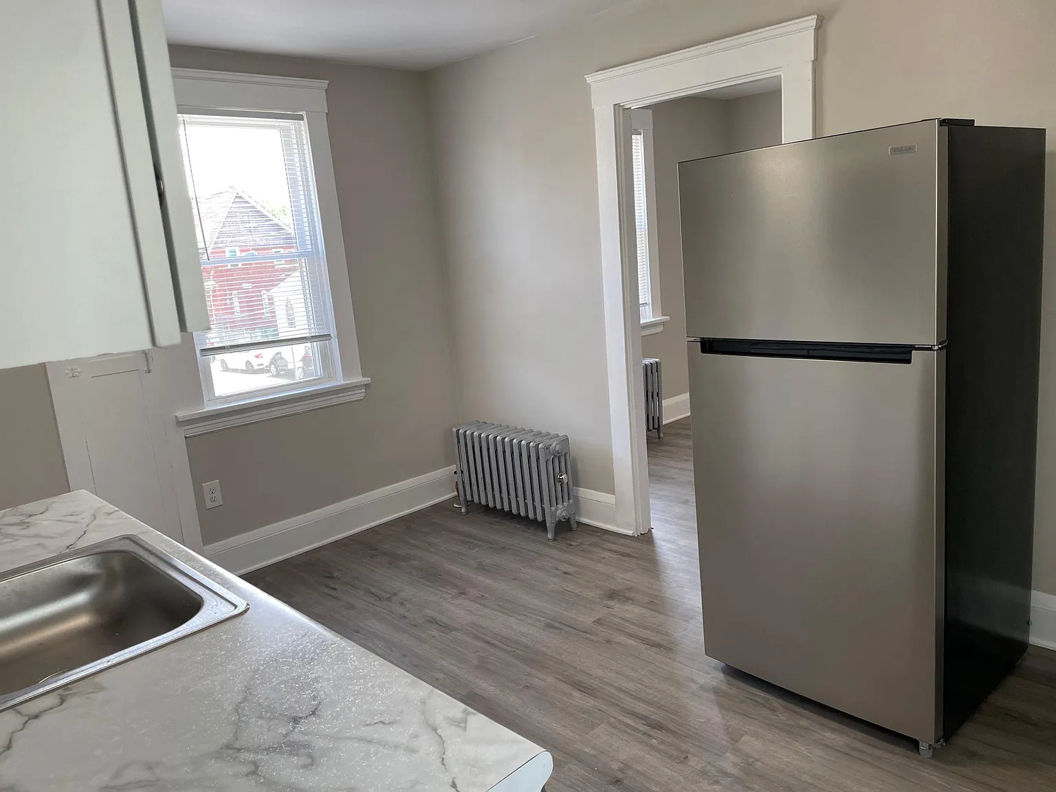 1 bed, $948 — Photo 3