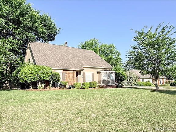 2nd image of 2608 Old Orchard Ln