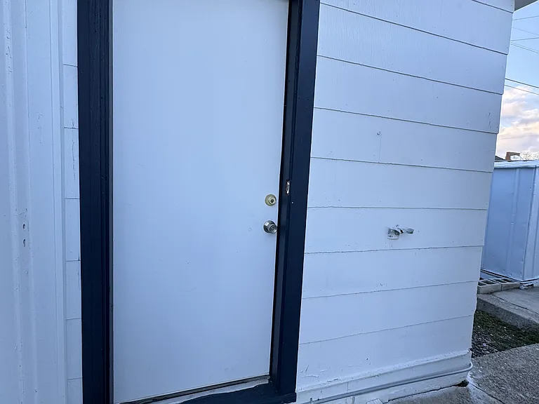 157 N 4th East St #5 — Photo 3