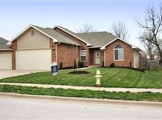 2616 S Jonathan Ave, Springfield, MO 65807